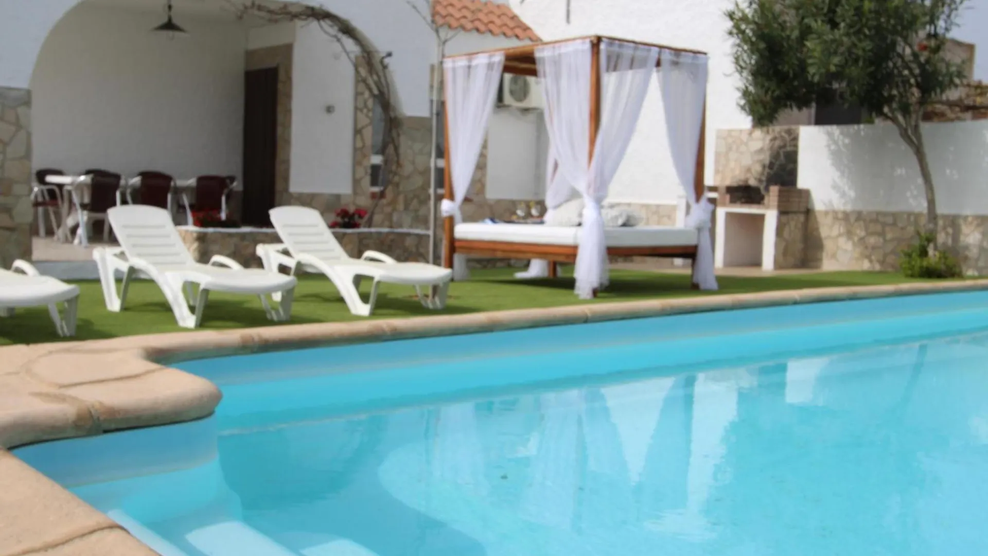 Holiday home Casa Cerca Del Mar Con Piscina Privada, Wifi Gratuito, Aire Acondicionado Opcional Y Se Admiten Mascotas - Es-184-7 Riumar